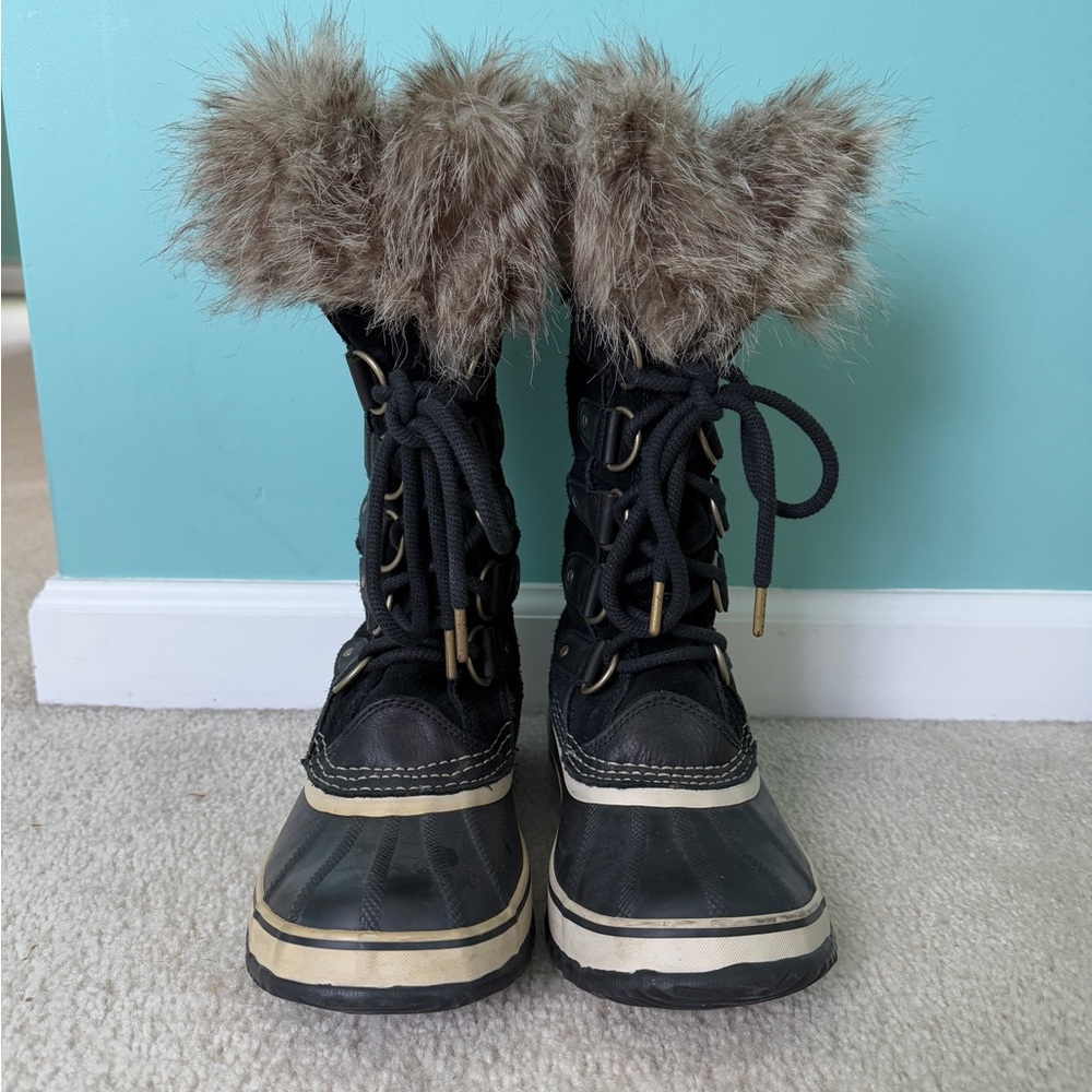 JOAN OF ARCTIC WOMEN'S WATERPROOF BOOT
